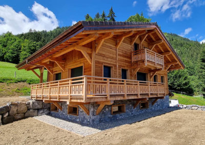 Chalet authentique de montagne en bardage bois